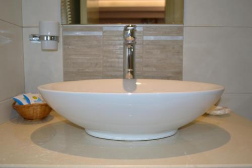 Saga Hotel - image 13