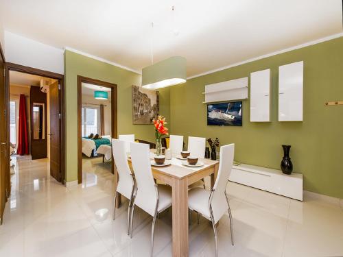 Bayside Apartments 4