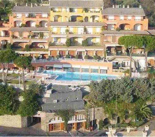 Residence Portofino Est 4