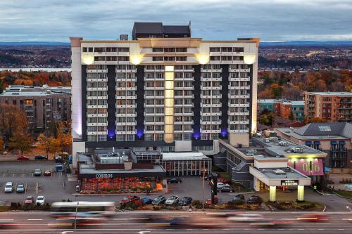Entrance, Hotel Classique in Quebec City (QC)