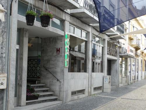 Hotel Santa Barbara - 출입구