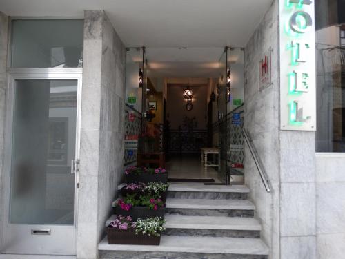 Hotel Santa Barbara - 출입구