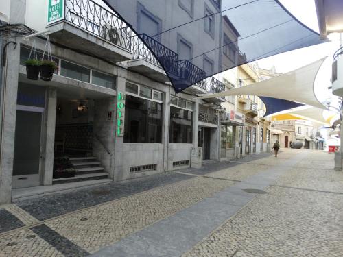 Hotel Santa Barbara - 출입구