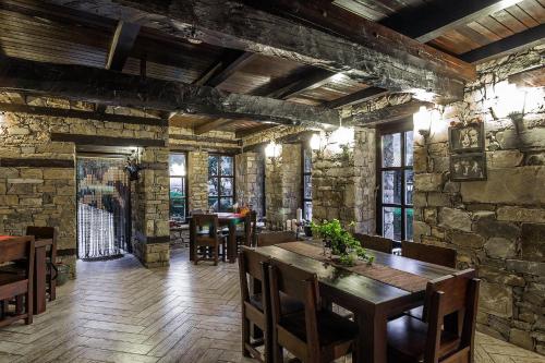 Hotel Hitar Petar - image 11
