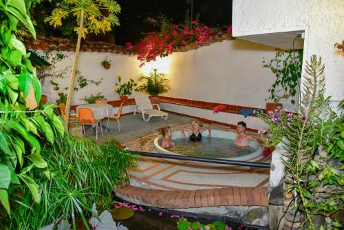 Garden, Macondo Hostel in San Gil