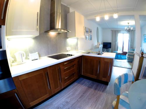 Kitchen, St Guenole Apartments in Landevennec