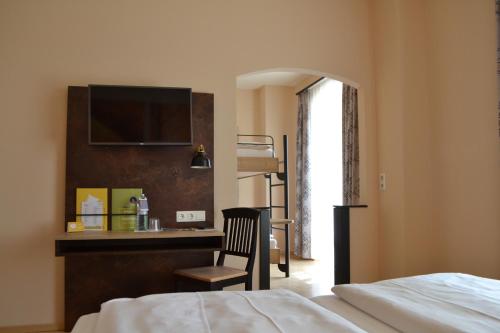 JUFA Hotel Fürstenfeld Room Type - Quadruple Room