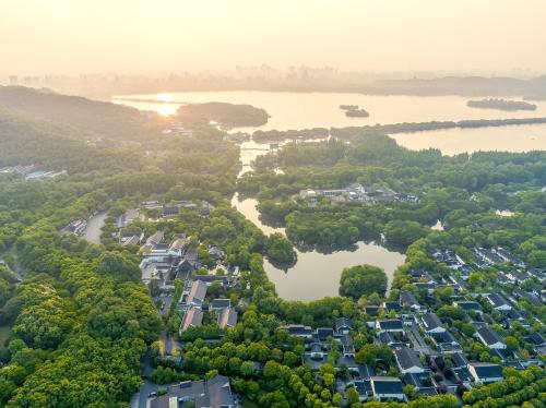 Four Seasons Hotel Hangzhou At West Lake