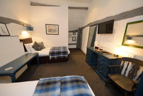 The White Lion Inn - image 7