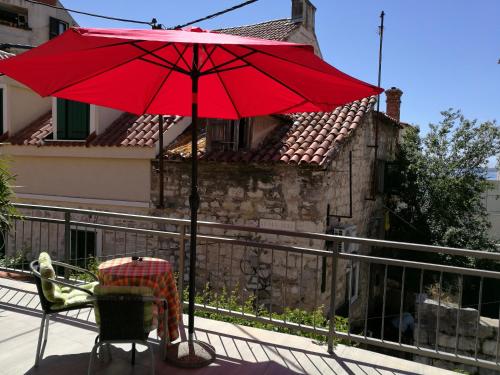Old Town Apartment St Luke with Sunny Terrace near Riva, Split (photo 8)