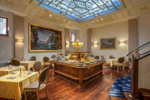 La Residenza - image 8