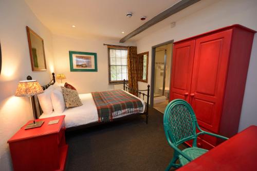 The White Lion Inn - main image