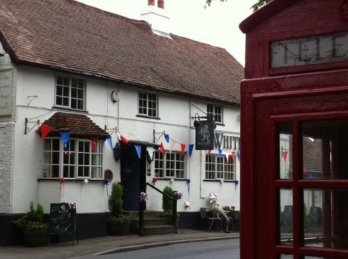 The White Lion Inn 