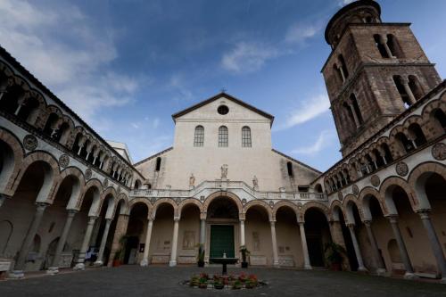 Sara E Angela – Salerno, UT