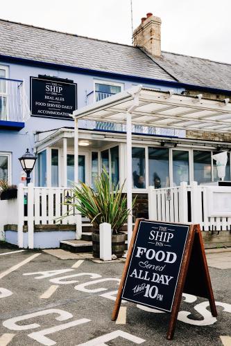 Ship Inn - image 9