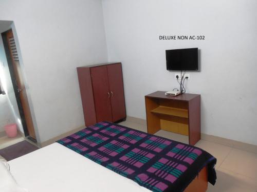 Hotel Silver Springs – Ahmedabad, TN