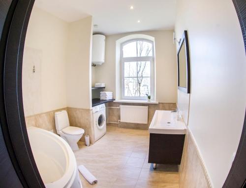 Superior Apartment image 5