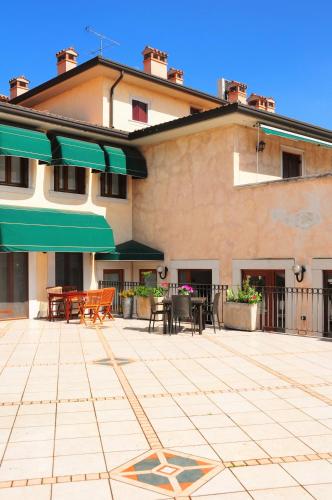  Domus Romanae in centro storico in Peschiera del Garda