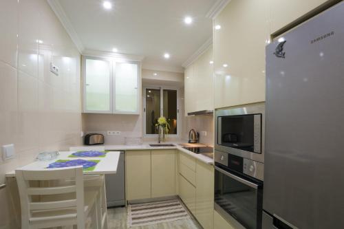 ห้องครัว, Canadian Villa in ปอนตา เดลกาดา