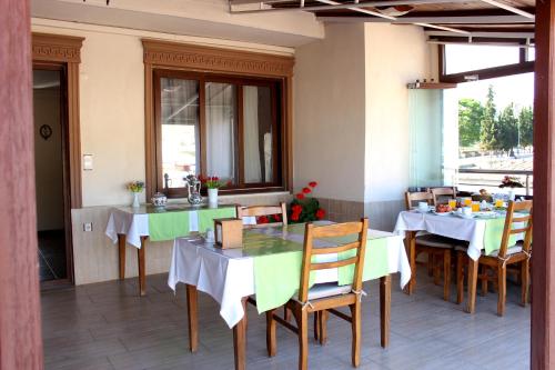 Selena Hotel - image 8