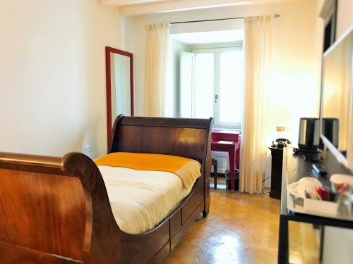 1 twin bed