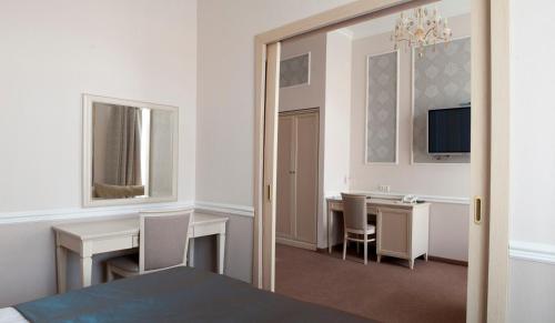 Asteria Hotel - image 7