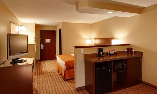 Phoenix Inn Suites Albany