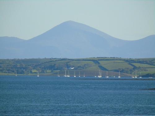 Shoreline At Mount Stewart B&b