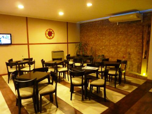 Jagatud salong / TV-ala, Hotel Ideal Resto Bar in Río Colorado