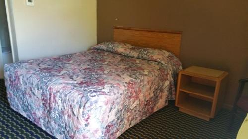 Airline Motel - image 2