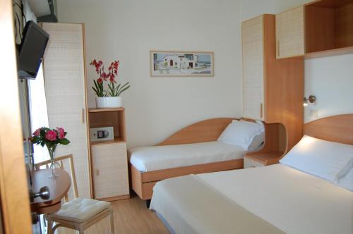 Triple Room room in Hotel Rivazzurra