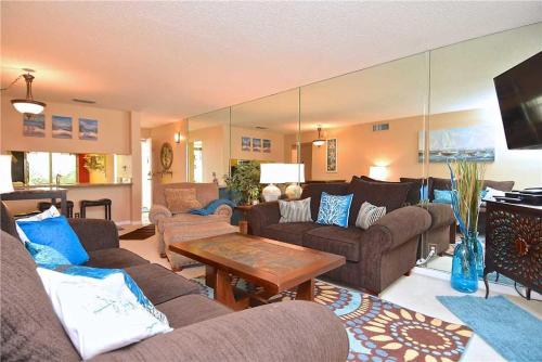 Bahia K 206 Two Bedroom Condominium In St Petersburg Fl