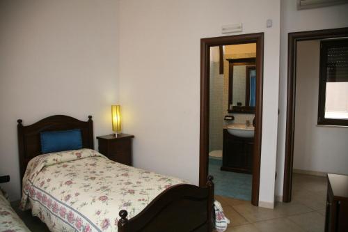 2 twin beds