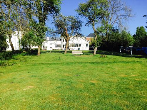 حديقة, Gite La Cigogne in Couvin