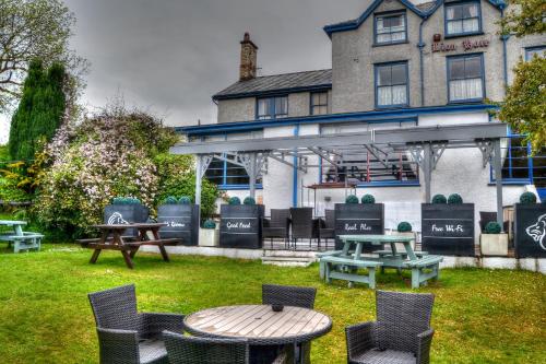 The Lion Hotel - image 5