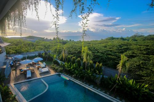 Padang Padang Inn – Pecatu, CO