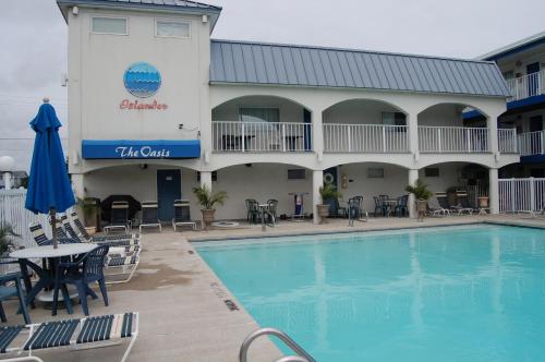 Swimming pool, Islander Motel near Jonah & The Whale Seafood