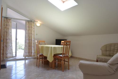 Apartment with Sea View image 10