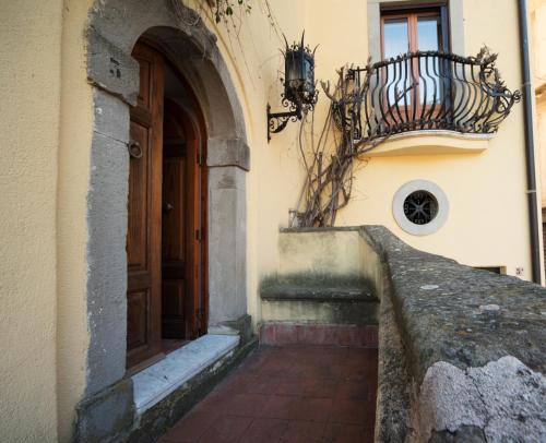 The Clock Houses Borgo Gallodoro