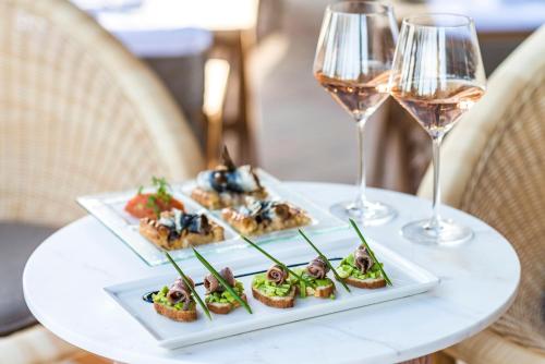 98670771 Hôtel Le Bailli De Suffren