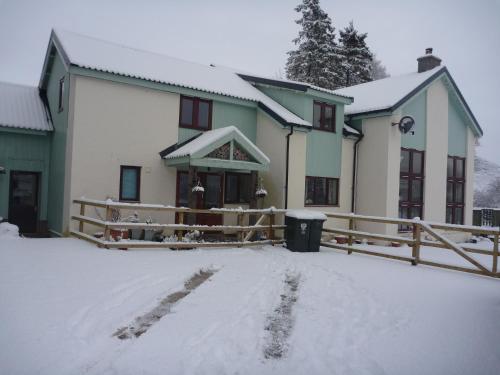 Gulabin Lodge - Accommodation - Glenshee