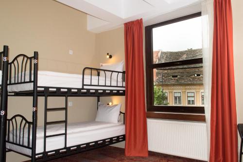 B13 Hostel - image 2