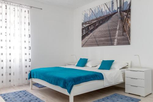 Vision Apartment - image 2