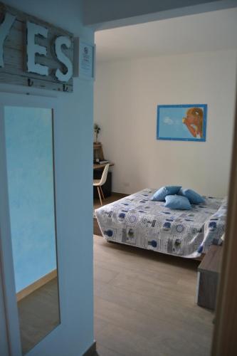 Budget Double Room (Light blue)