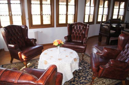 Ta Xelidonakia - image 9