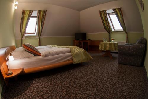 2 twin beds