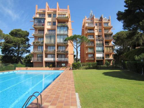 Los Pinos Apartament per 4 persones amb piscina comunitària a l'urbanització Los Pinos - image 3