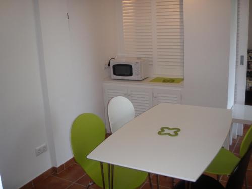 Apartment with Mountain View image 1