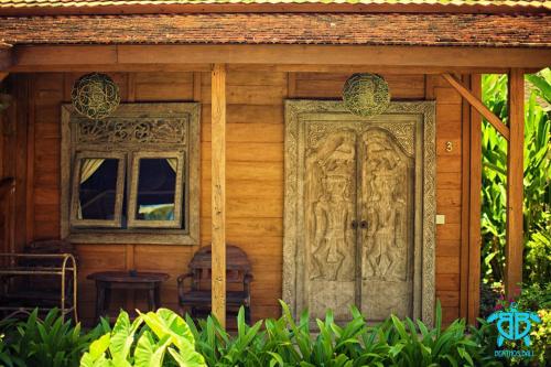 Benthos Bali Dive Resort