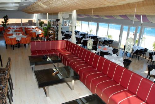 Sacallis Inn Beach Hotel - image 3